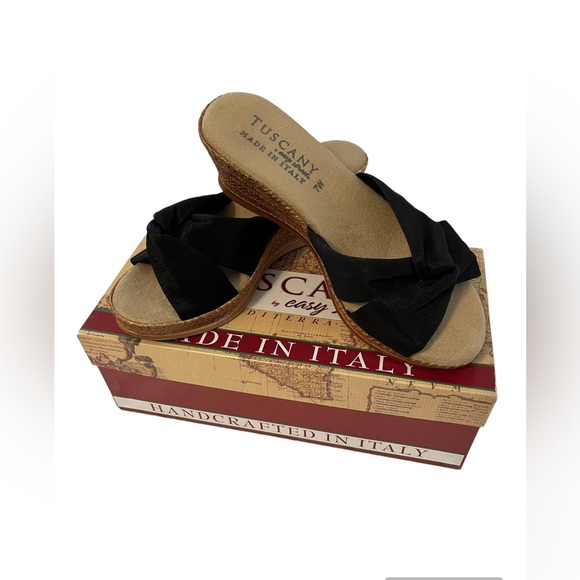 EASY STREET TUSCANY DINAH WEDGE EUC - Picture 2 of 4